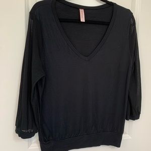 Sweet Pea V-Neck Blouse with Sheer Sleeves Size Large • Black